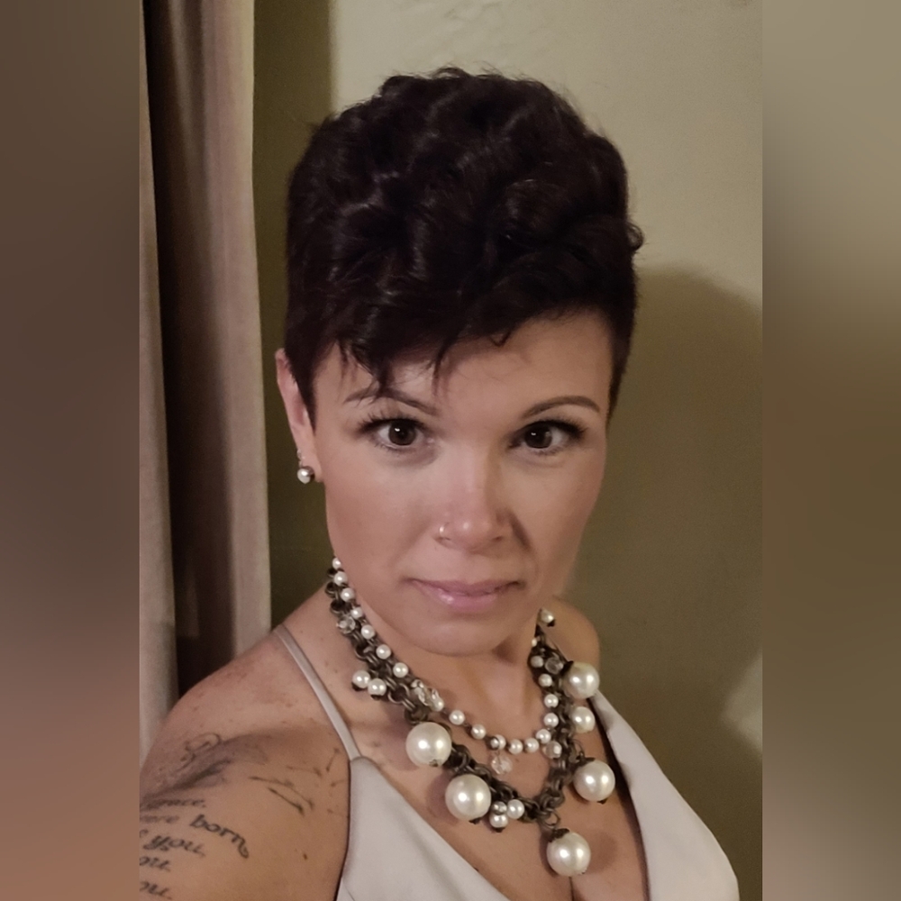 Meet your Posher, Lori